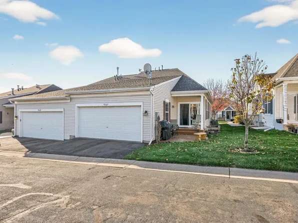 9767 Picket Dr, Eden Prairie, MN 55347