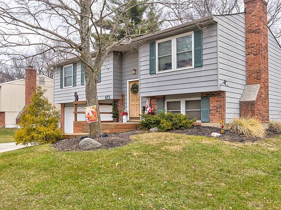 2nd image of 673 Holiday Dr