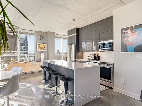 5th image of 180 York St #1107