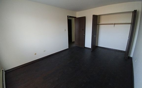 4th image of 1543 E Winslowe Dr #3B