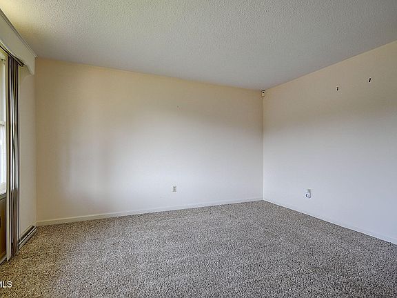 5th image of 161 Flintlock Cir