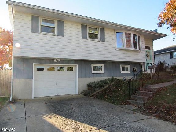 2nd image of 735 Schley Ave