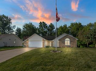 2329 Broken Oak Rd, Fort Wayne, IN 46818