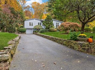 103 Briar Brae Rd, Stamford, CT 06903