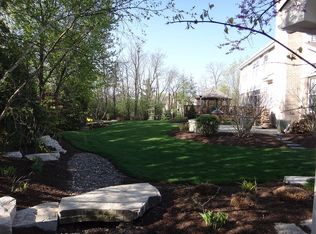 5707 Buckingham Ct, Rolling Meadows, IL 60008