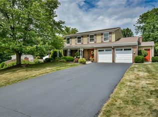 1570 King Charles Dr, Pittsburgh, PA 15237