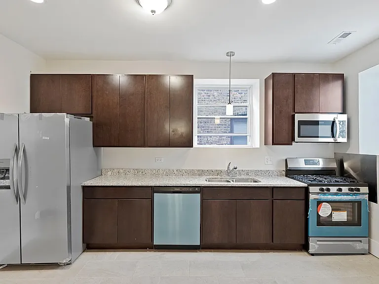 6041 S Saint Lawrence Ave #2N — Photo 7