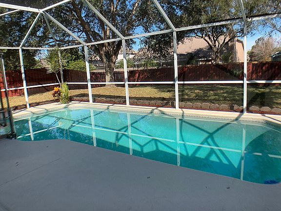 2nd image of 2712 Englewood Dr