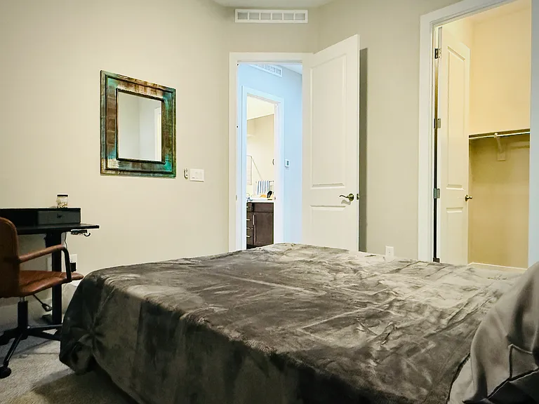 Use This As Office or Guest Room (or both)