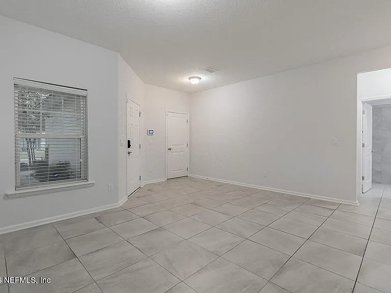 1492 Autumn Pines Dr — Photo 5