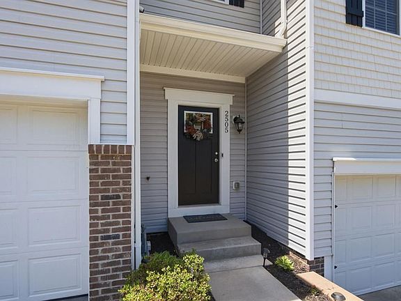 3rd image of 2505 Canterbury Dr