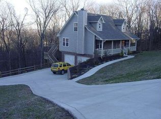 962 Carlin Dr, Goodlettsville, TN 37072