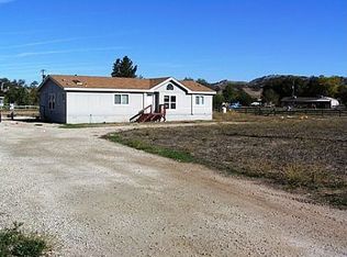 8190 Mack Ln, Paso Robles, CA 93446