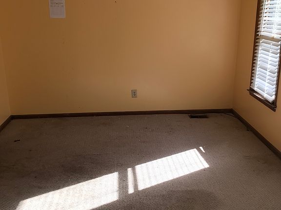 4th image of 9 Westgrove Ct