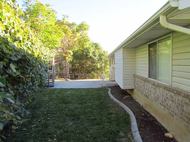 713 S 1680 E — Photo 15