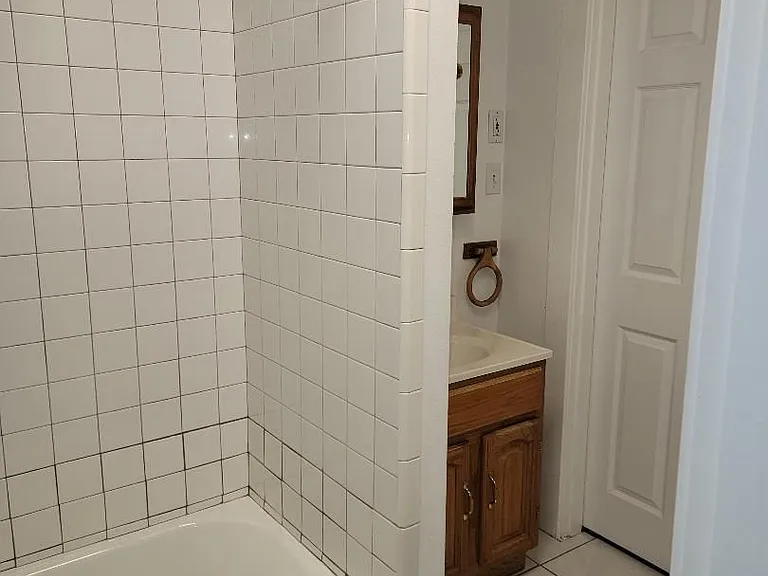 4009 S Bell St — Photo 7