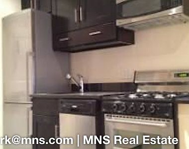 2nd image of 20 Prince St APT 20