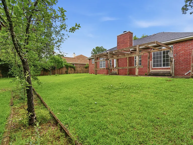134 Garden Brook Dr — Photo 15