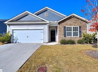 737 Liberty Walk Ln, Simpsonville, SC 29681