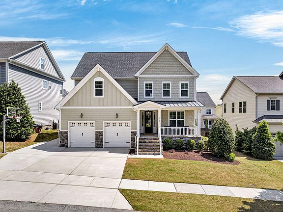4th image of 1140 Woodland Grove Way