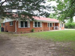 1691 County Road 1515, Crockett, TX 75835