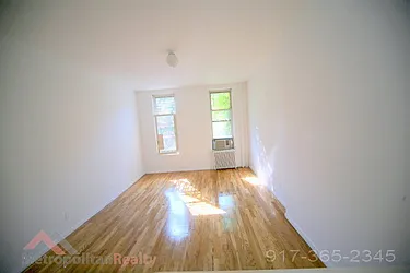 Rented by Metropolitan Realty