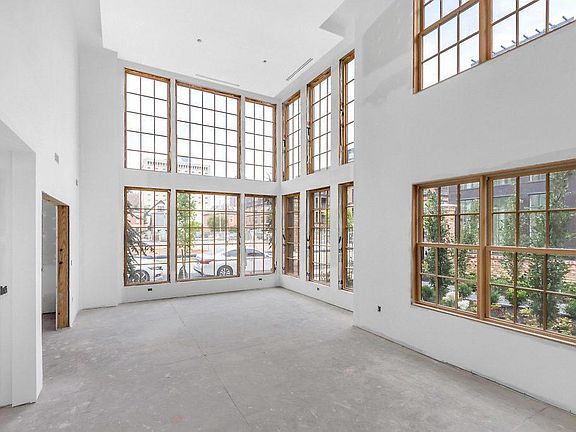 5th image of 78 Normandy Ave #Townhouse 69