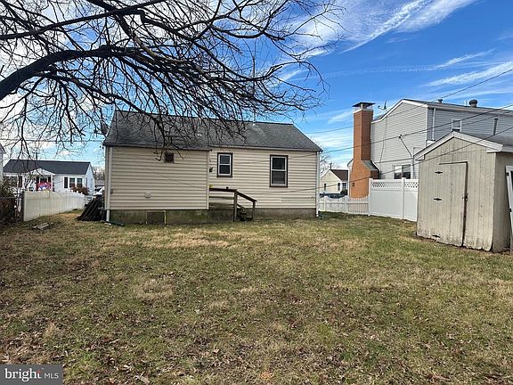 2nd image of 543 Munroe Cir
