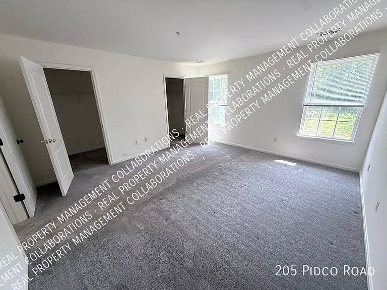 205 Pidco Rd — Photo 11