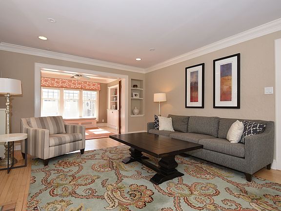 5th image of 7753 Mary Ellen Pl
