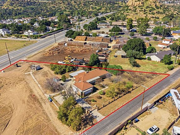 2nd image of 10721 Andora Ave
