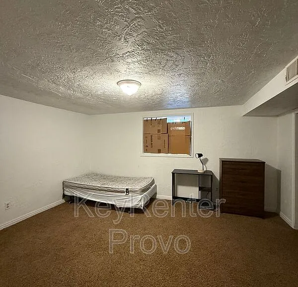 149 N 1100 W — Photo 2