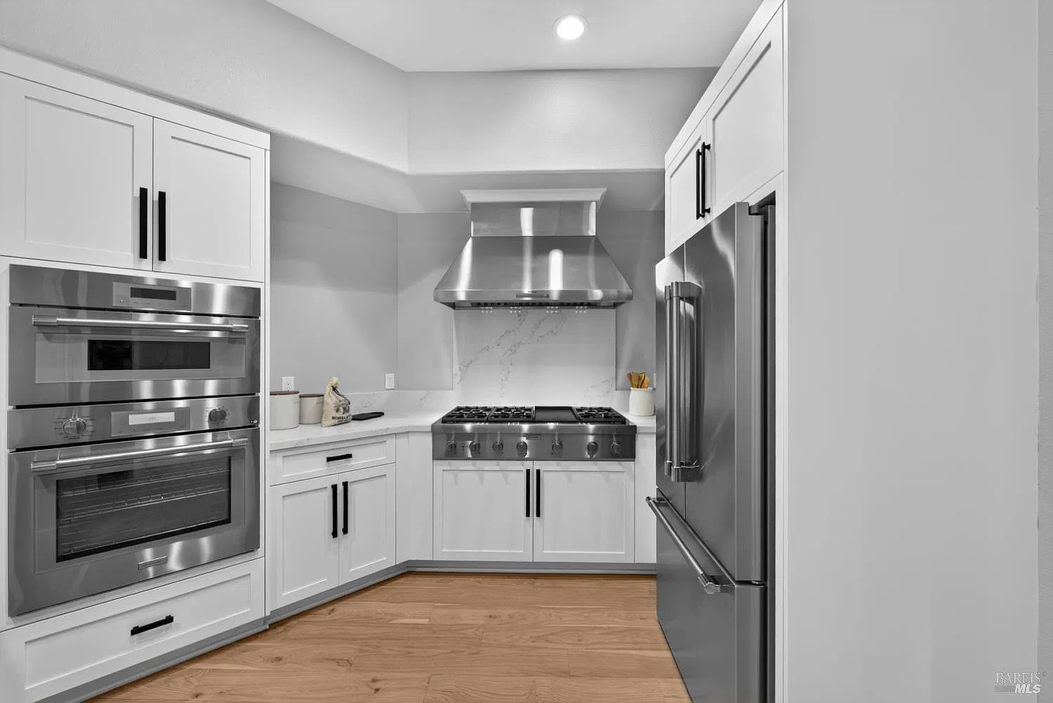 22 Oak Knoll Court - Photo 11