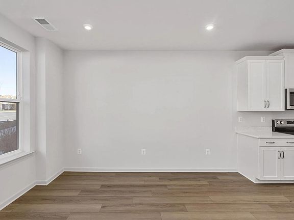 Harridan G family room