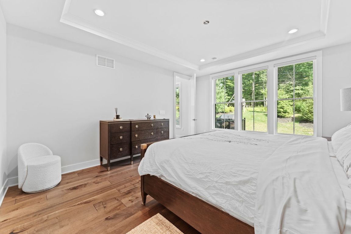 孔雀28 Featured Property Listings in Sarasota, FL | Candy Swick Company
