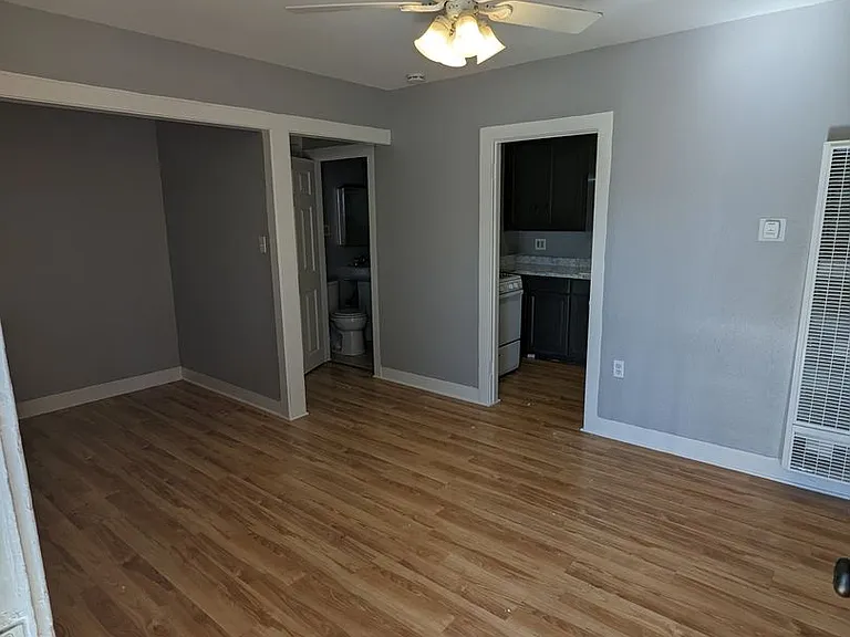 34672 Avenue E — Photo 4