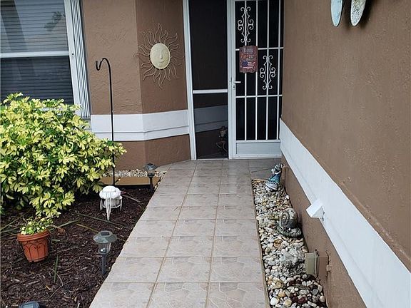 3rd image of 12882 W Hampton Lakes Circle