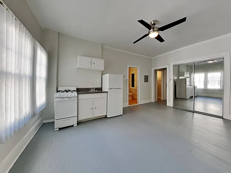 6434 Yucca Street — Photo 10