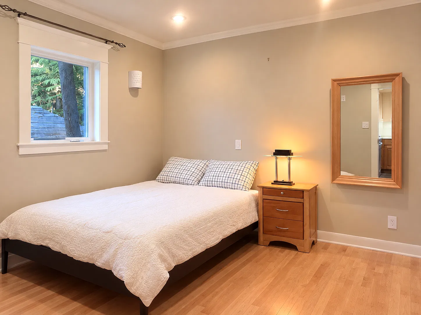 Studio, 1.5 bath, 506 sqft, $1,990 — Photo 2