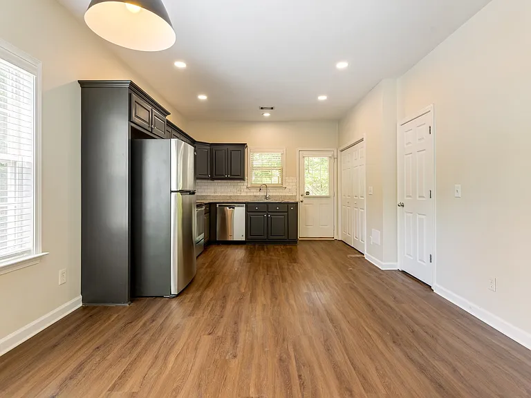 1311 Cashmere Dr — Photo 20