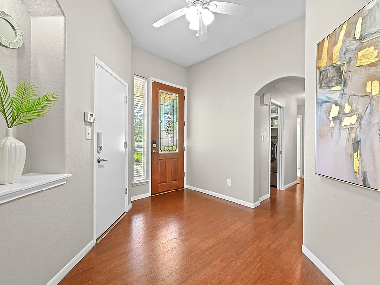 905 Hunters Creek Dr — Photo 8