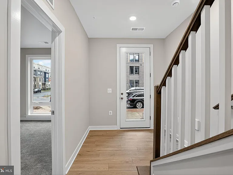 3612 Farr Ave — Photo 4