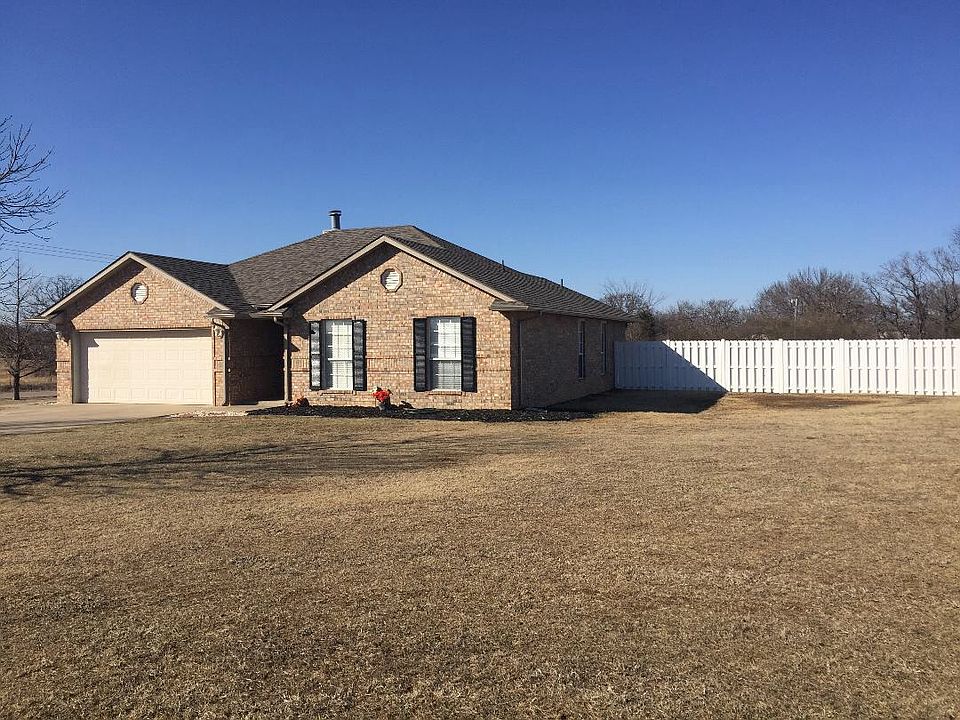 1.25 lovely acres, 3 bedroom