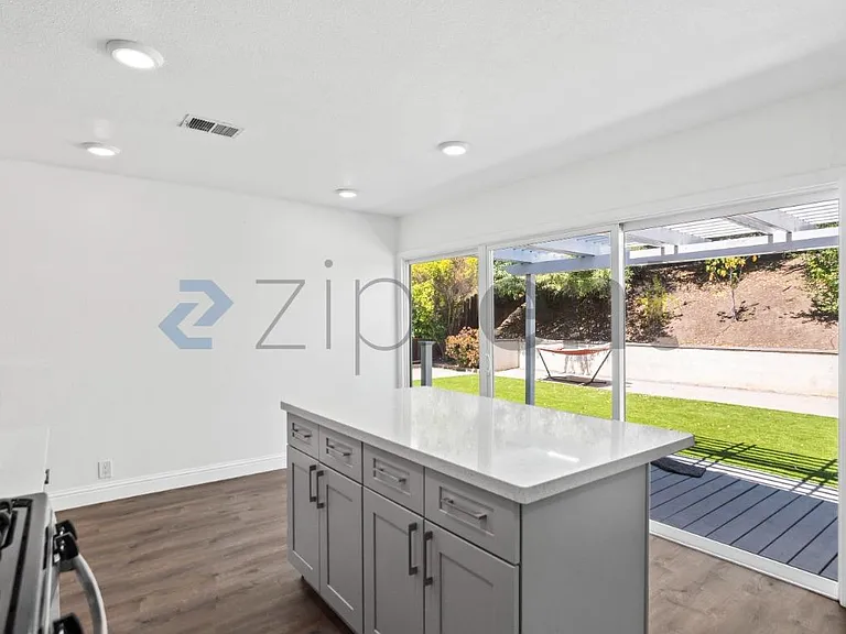 378 Spring Valley Ln — Photo 14