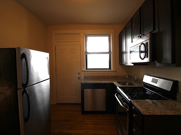 4th image of 5028 N Western Ave #2