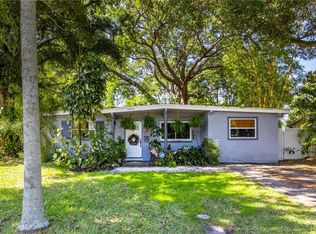 9491 Park Lake Dr, Pinellas Park, FL 33782