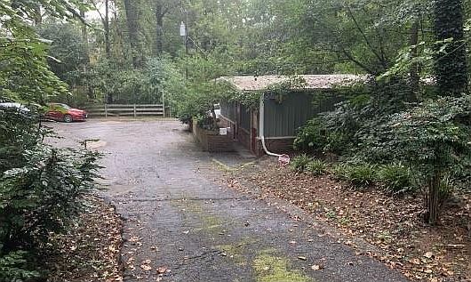 2nd image of 775 Marietta Hwy