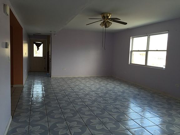 5th image of 566 Elwood Ave