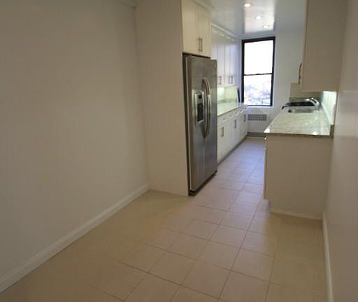 4th image of 4554 41st St APT 3C