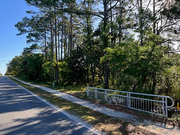 2nd image of 104 N Bay Shore Dr